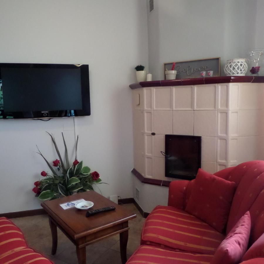 La Locanna Hotel Serramazzoni Екстериор снимка