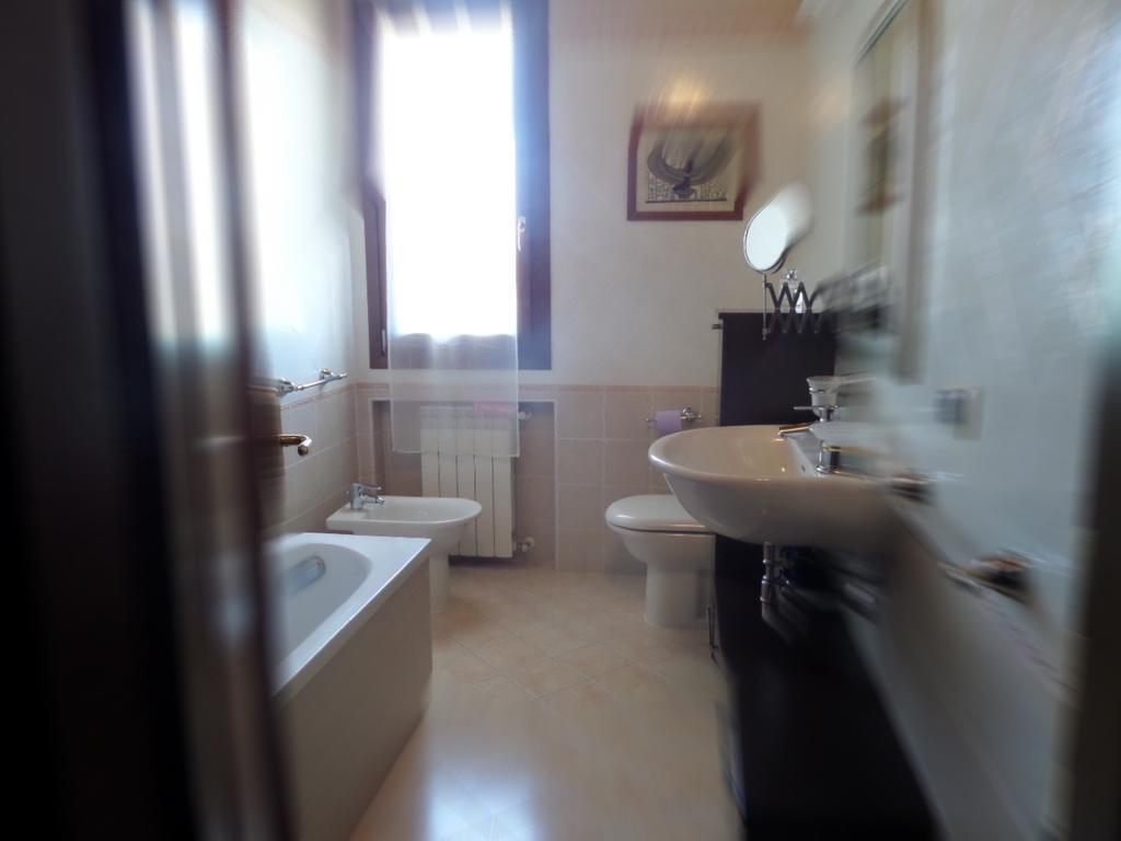 La Locanna Hotel Serramazzoni Екстериор снимка