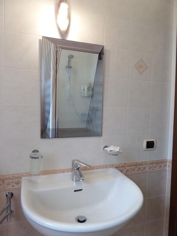 La Locanna Hotel Serramazzoni Екстериор снимка